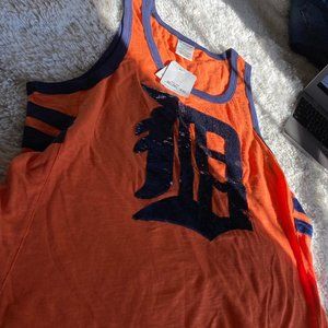 Victoria Secret(pink) major league baseball shirt; color: orange, navy; size: sm